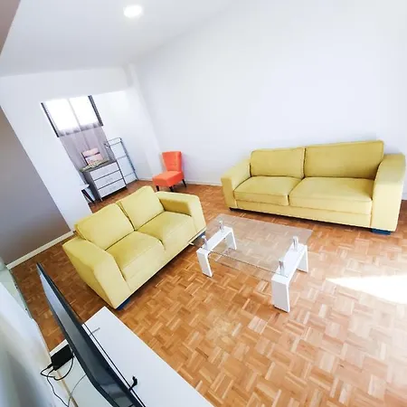 Blue Sky Apartment